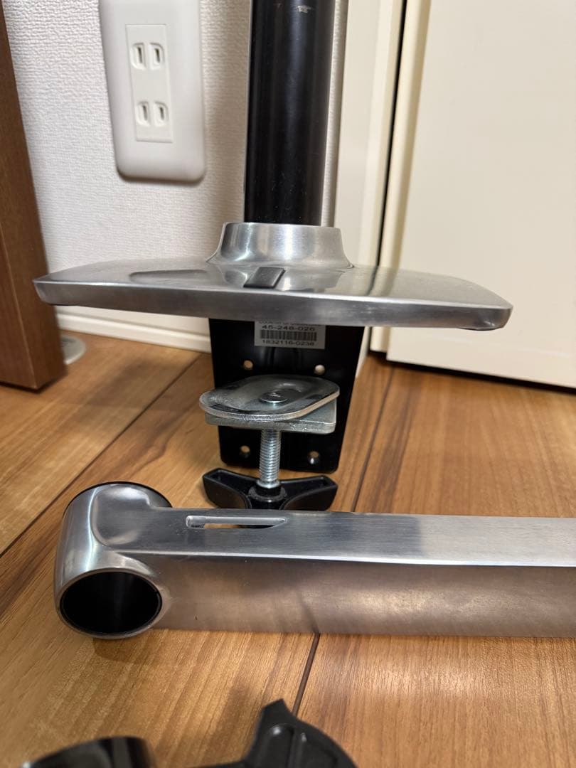 エルゴトロン LXデュアル デスク マウント アーム スタッキング (アルミ