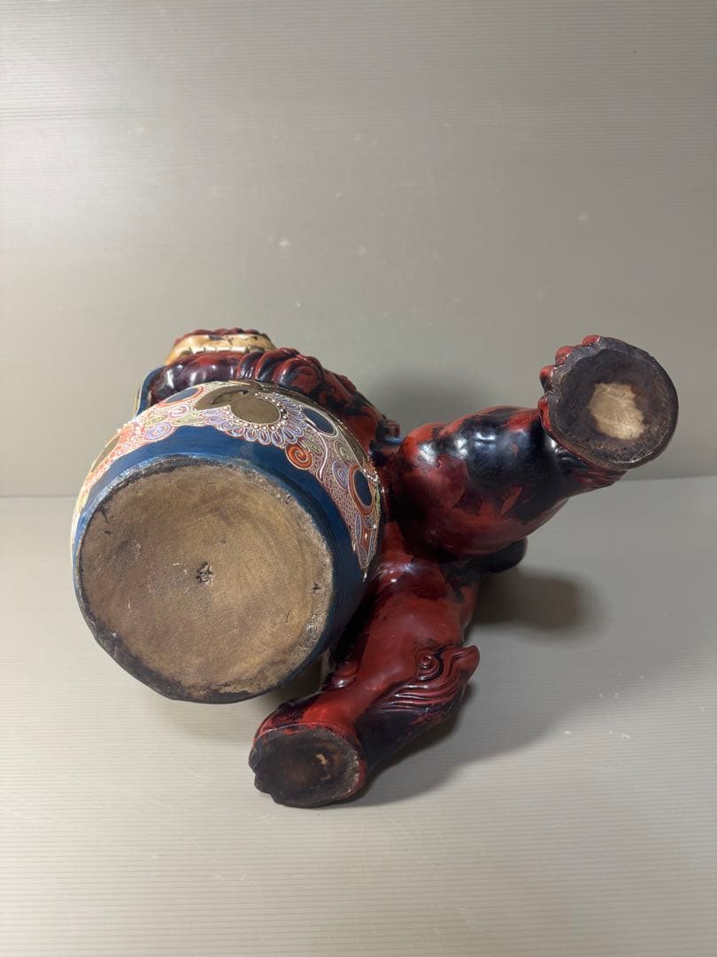 2360 九谷焼　獅子　置物　赤獅子　縁起物　魔除け