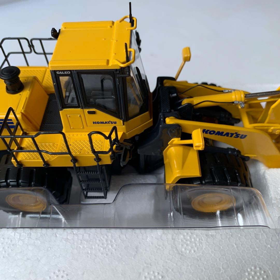 コマツ　WA600 ホイールローダー　1/50 未展示品