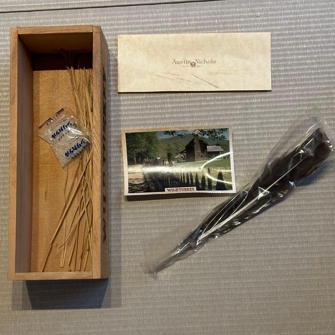 14. WILD TURKEY ワイルド ターキー 8年 未開栓 古酒 木箱有り