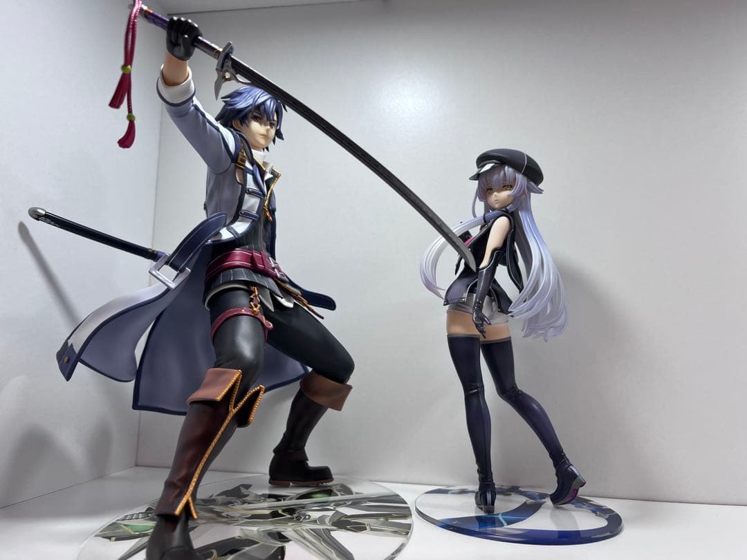 閃の軌跡　フィギュア　リィン　アルティナ