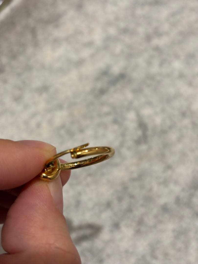 【チャイ】CELINE セリーヌ ノット フープ ピアス 片耳 ゴールド