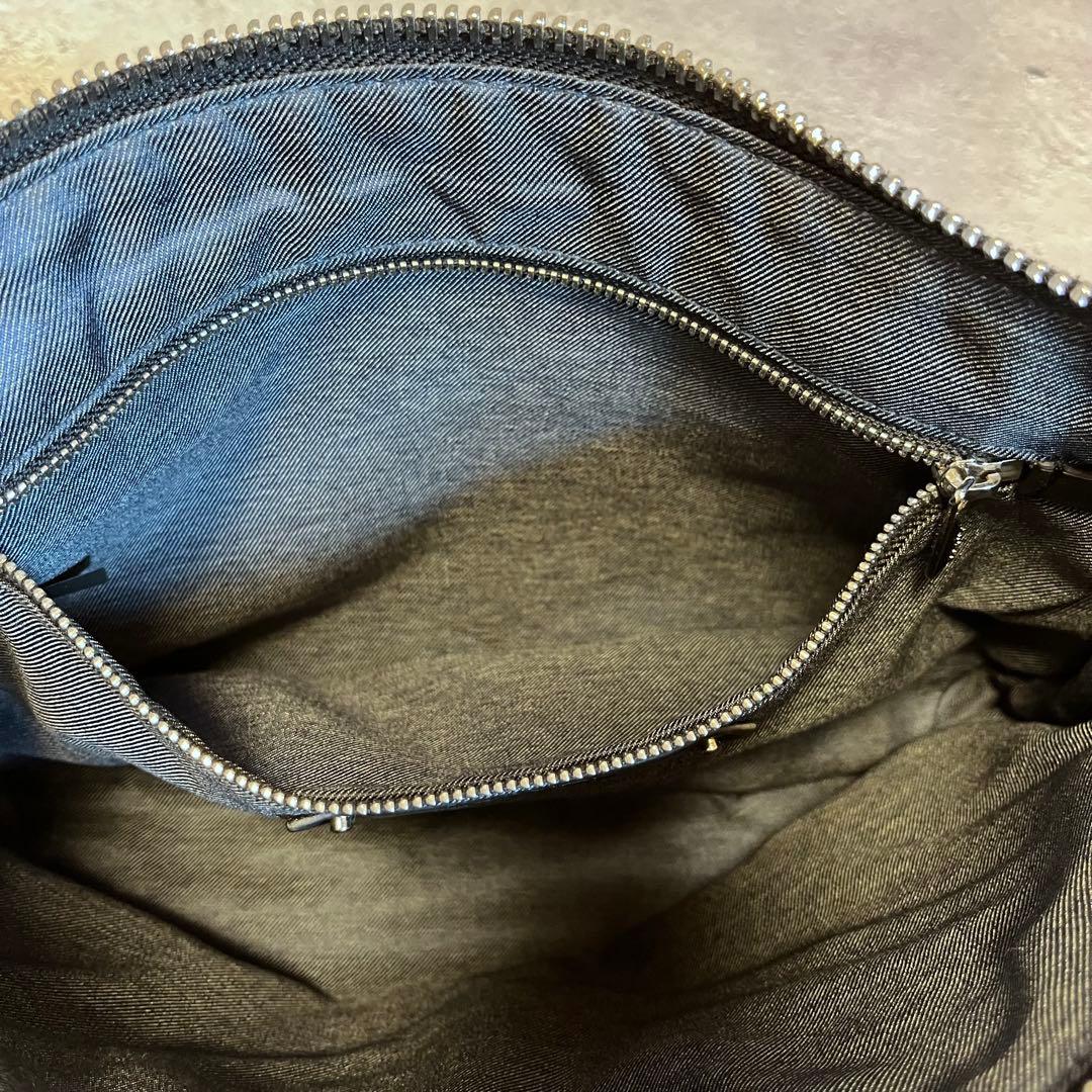 DIESEL ブラックレザーショルダーバッグ