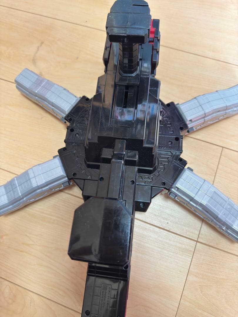 烈車戦隊　トッキュージャー　　最強合体　ビルドダイオー