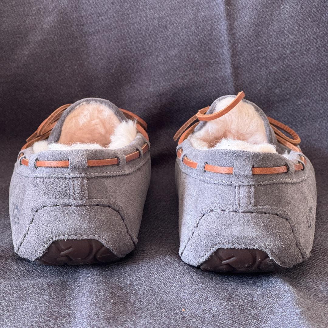 【新品】UGG グレー スエード モカシン 28.0 cm
