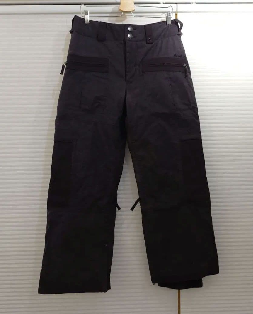 Analog(Burtonの姉妹ブランド)のスノーボードウェア下　アナログ
