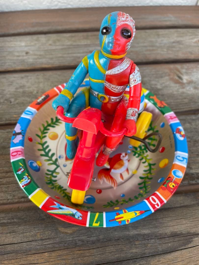 激レア当時物キカイダー❗️三輪車とブリキのおもちゃ‼️