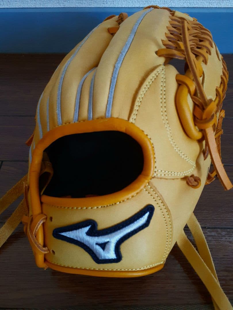 Mizuno 限定モデル 軟式グローブ 右投げ外野手用