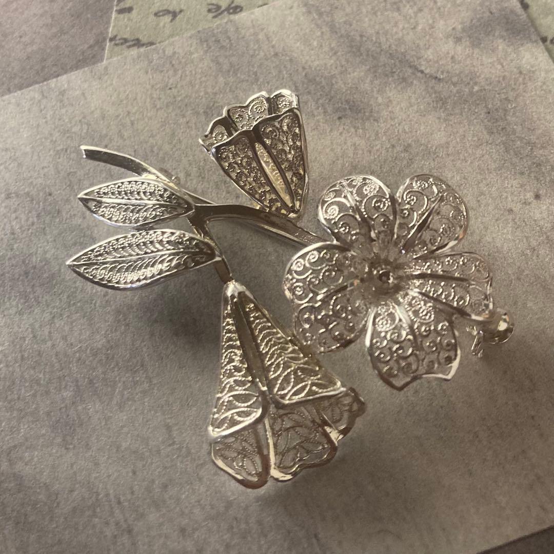 ヴィンテージ＊ブローチ　フィリグリー②　フラワー　シルバー　アンティーク