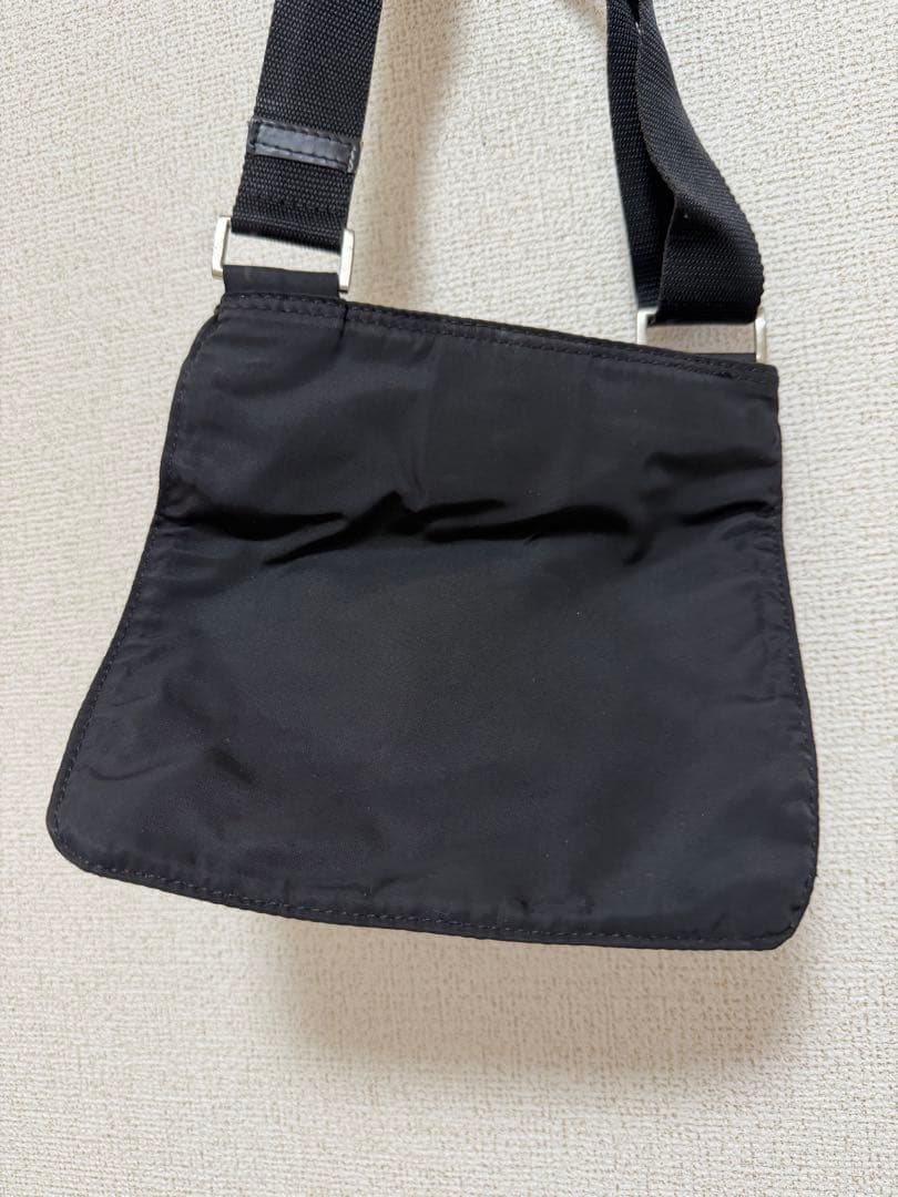 リ*ナ様 PRADA サコッシュ　　セール