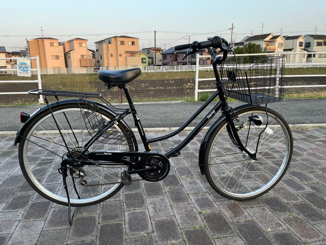 【RiRi】ママチャリ ブラック 26インチ 6段変速 オートライト