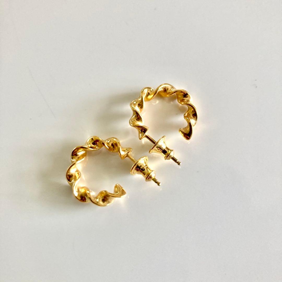 両耳　ゴールド　18金　ピアス　18mm クロムハーツ　BWL