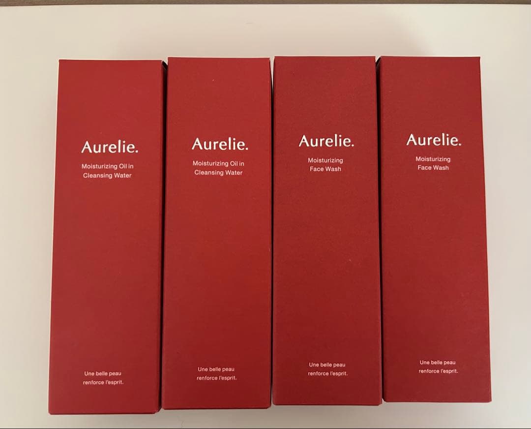 Aurelie. 保湿オイルクレンジングウォーターとフェイスウォッシュセット