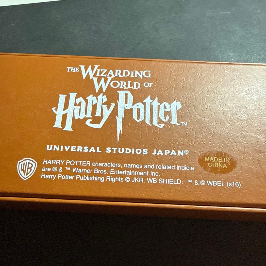 公式ハリー・ポッター グリフィンドール ローブと杖(ハリー)