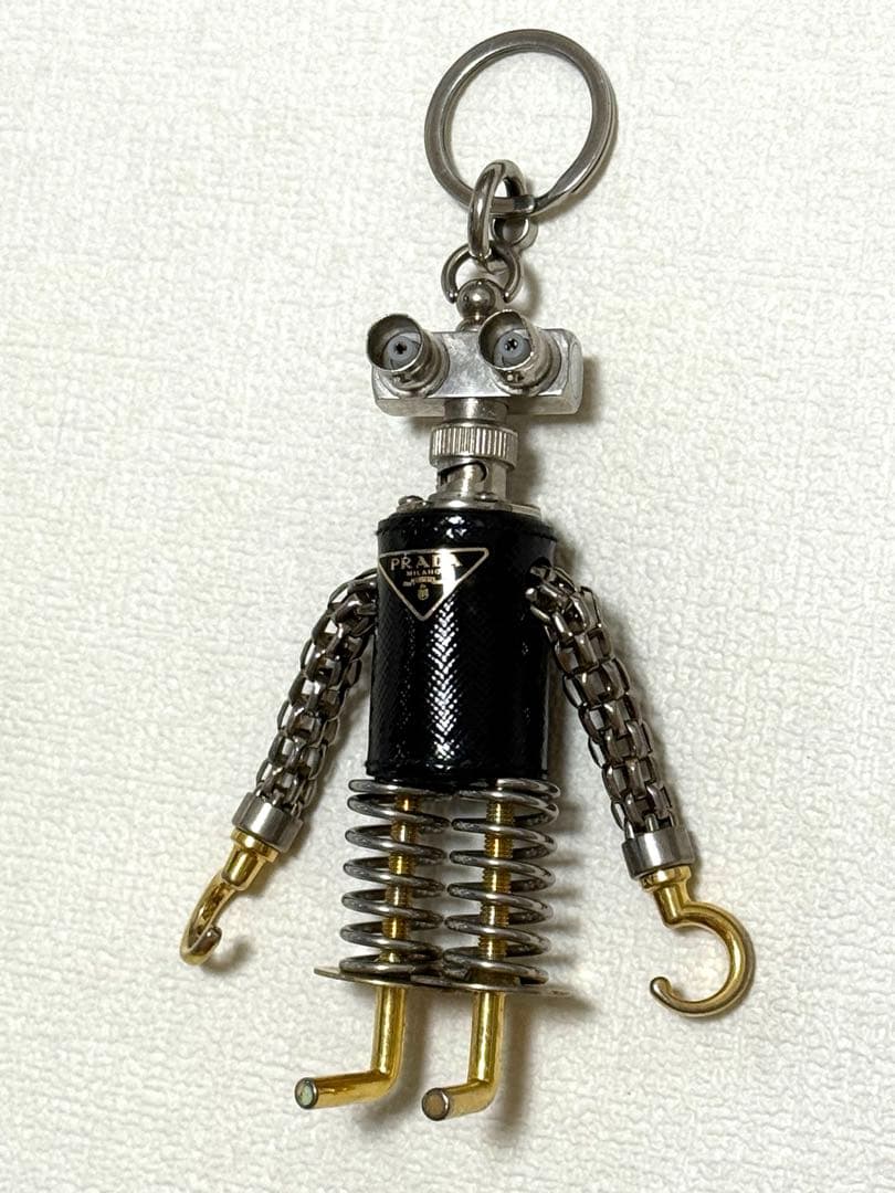 限定お値下げ！【激レア・正規品】プラダ ロボット キーホルダー