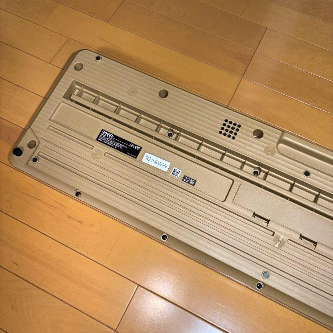 CASIO電子キーボード 光ナビゲーション LK-526 2022年製