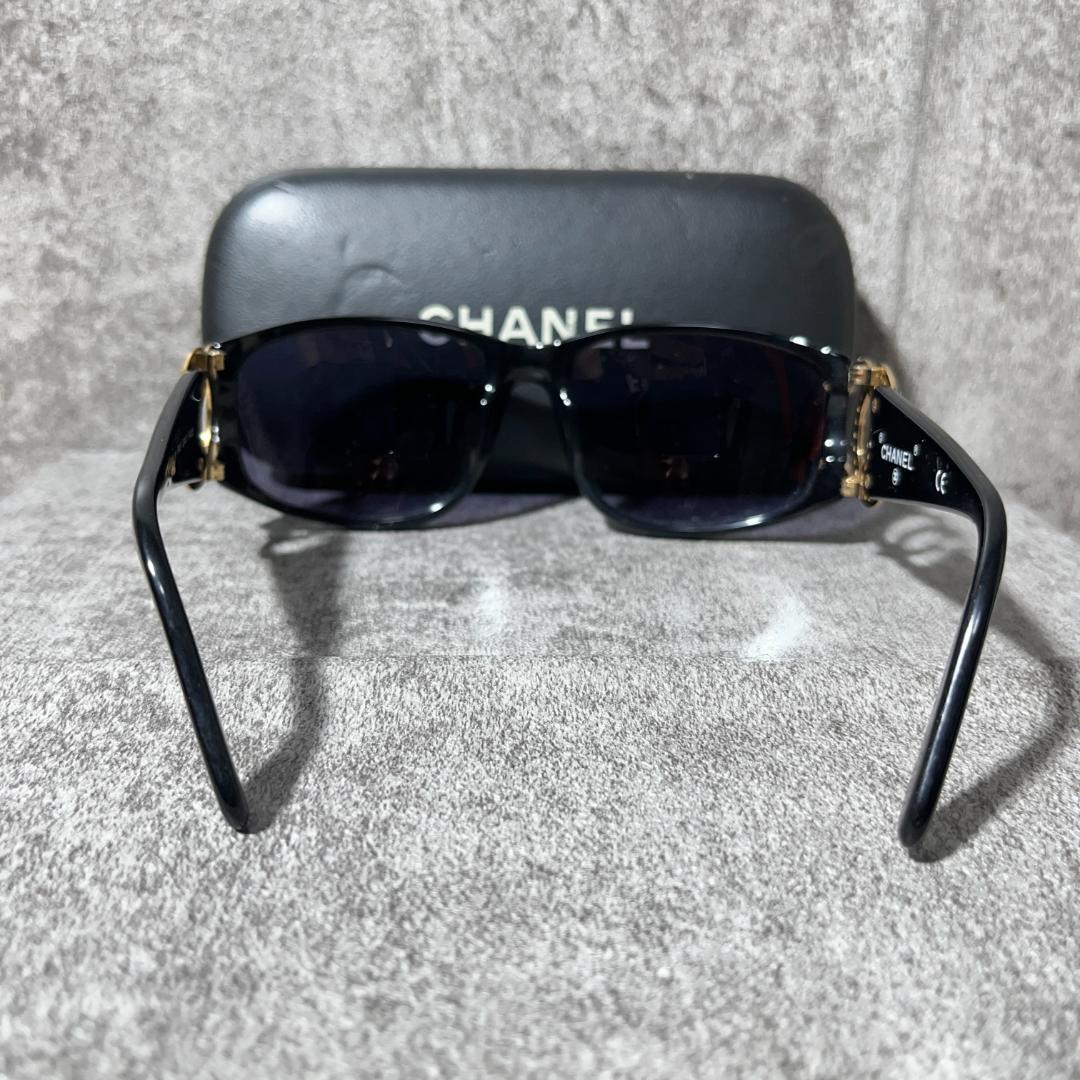 [ケース付き]　シャネル　ＣＨＡＮＥＬ　サングラス　ラインストーン　ココマーク
