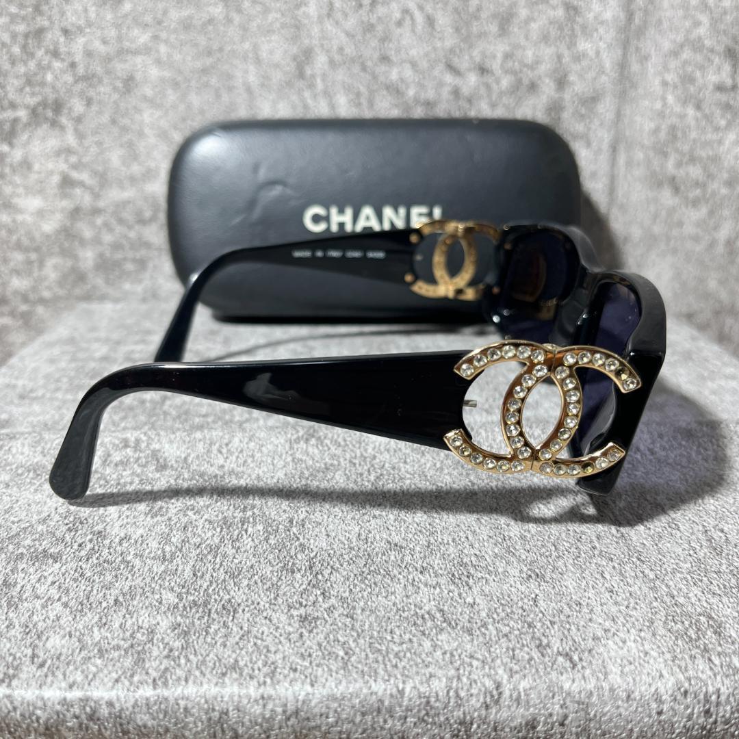 [ケース付き]　シャネル　ＣＨＡＮＥＬ　サングラス　ラインストーン　ココマーク