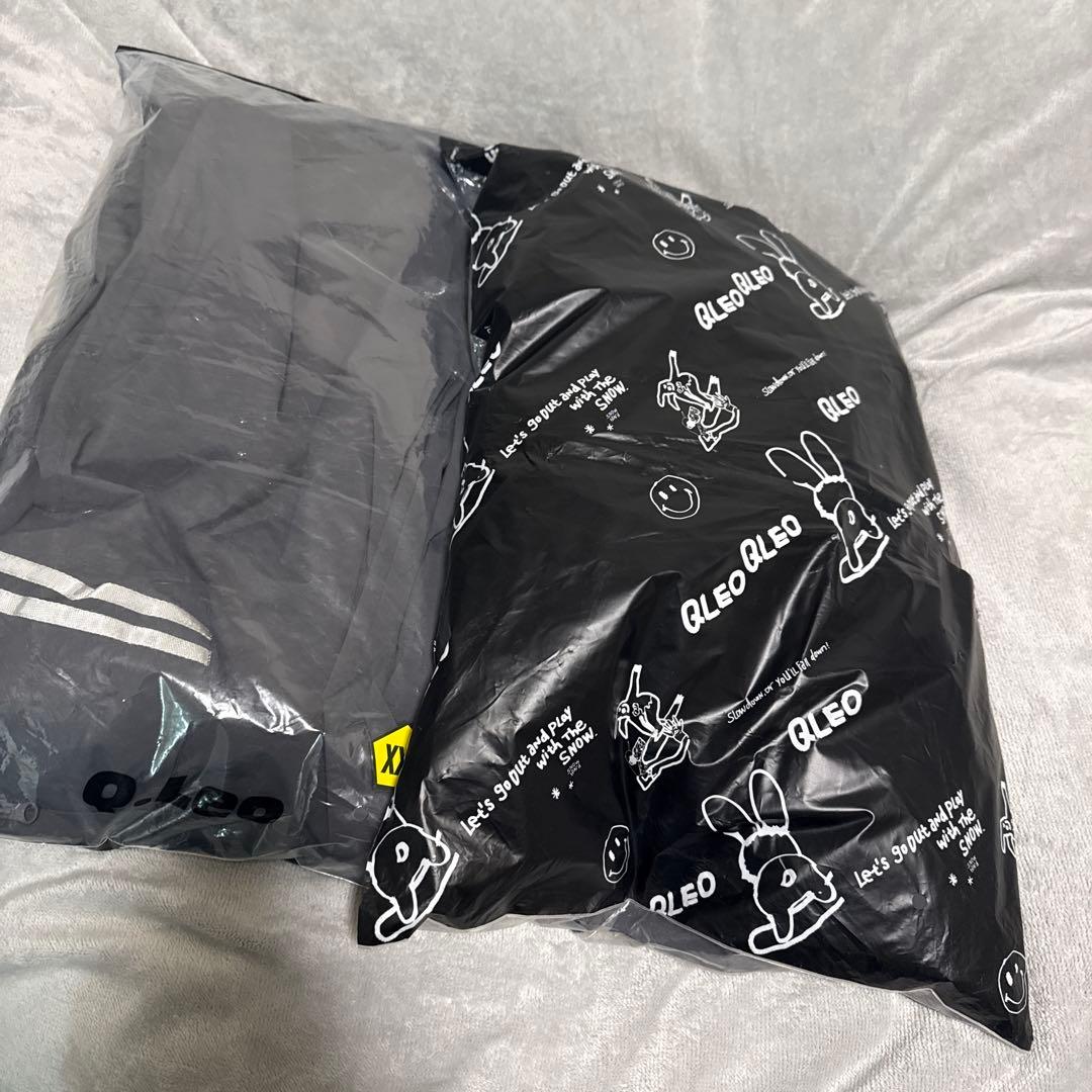 スノーボードウェア グレーとホワイト グラトリ 韓国