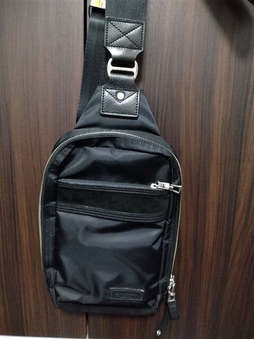 master-piece Density ショルダー スリング バッグ 黒