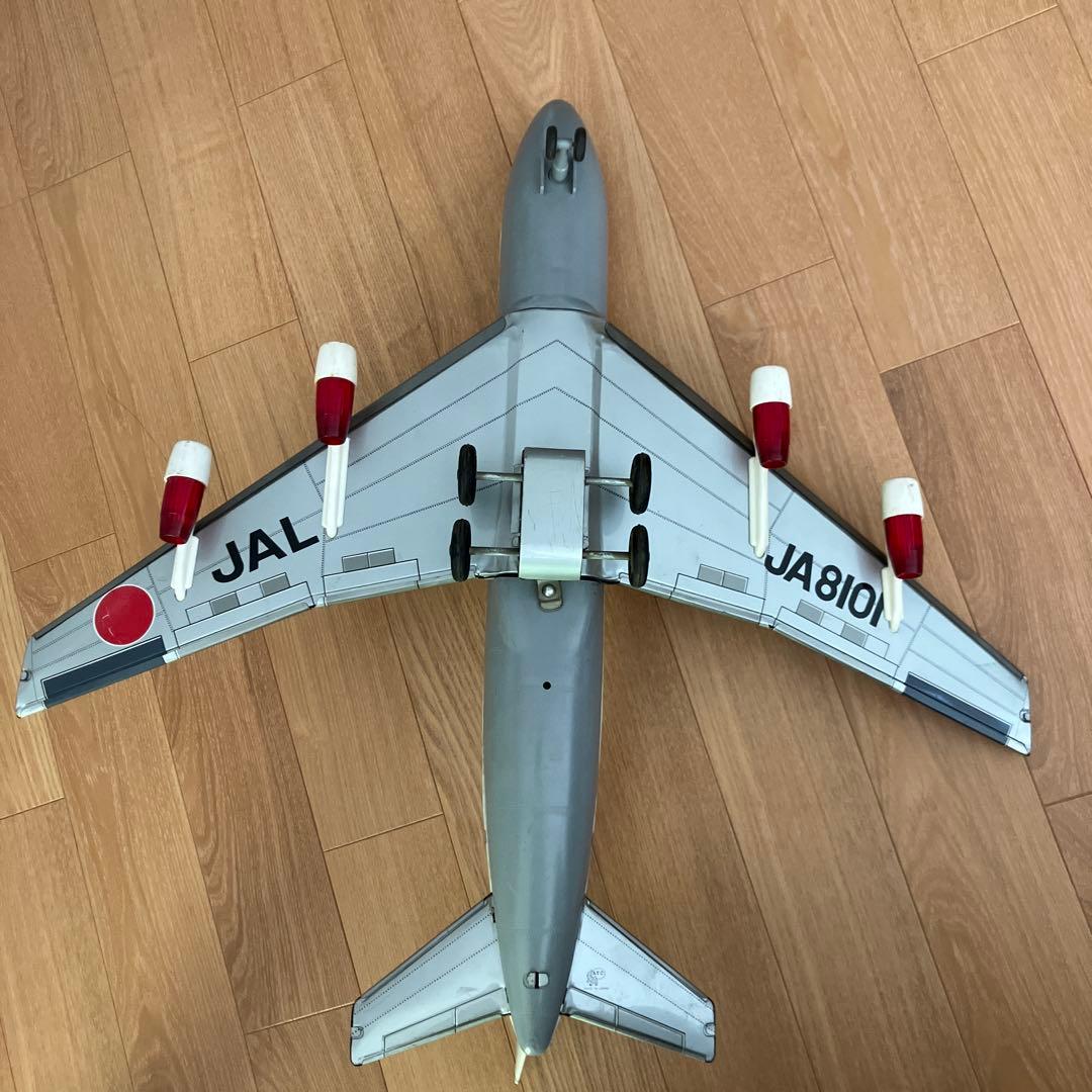 日本航空のジャンボジェット機　ブリキ模型