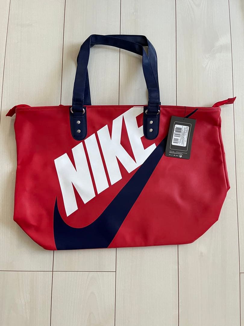 新品　未開封　日本未入荷Nikeジム、デイリーバック　24Lお値下げしました
