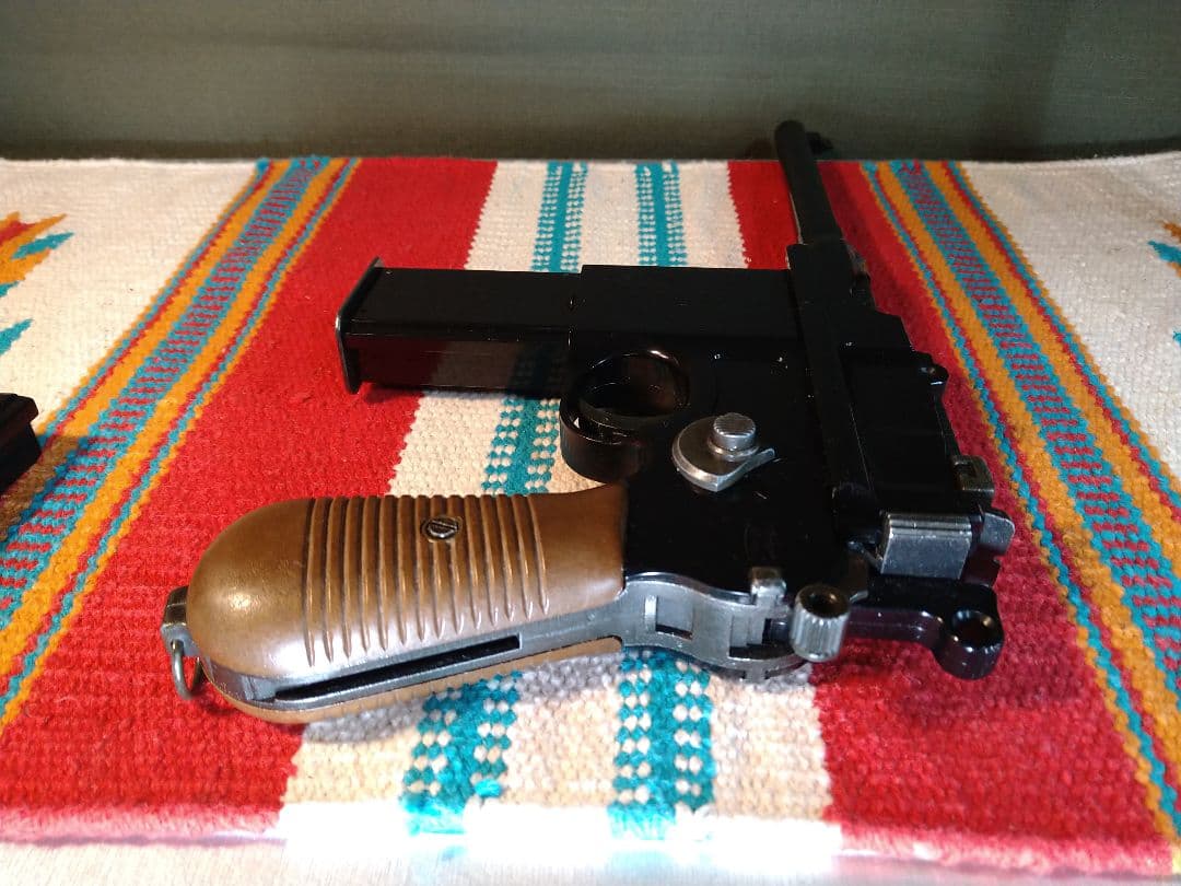 外観は極美品！フジミ模型製モーゼルM712　ガスガン！ガス漏れのため要整備品！