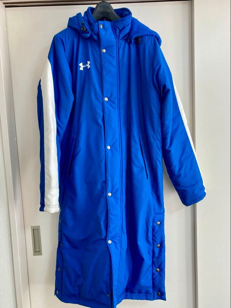 値下　アンダーアーマー ベンチコート SMサイズ 美品