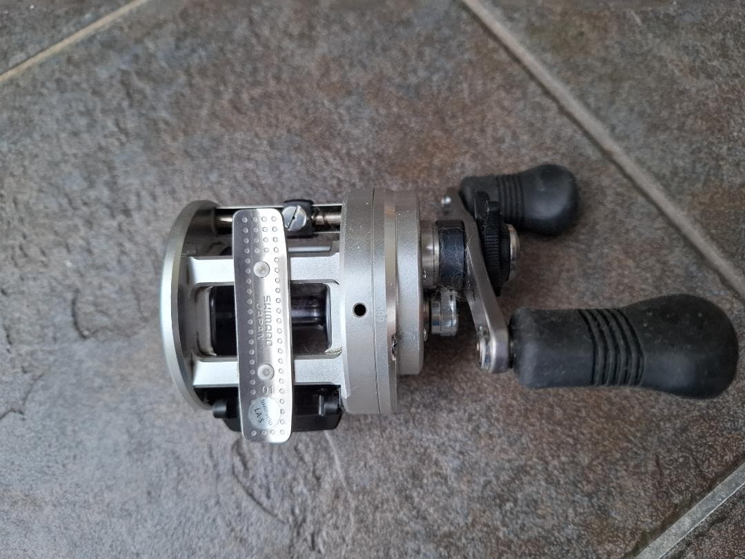 ハルハルさん専用　カルカッタ401　（シマノ）　 左ハンドル