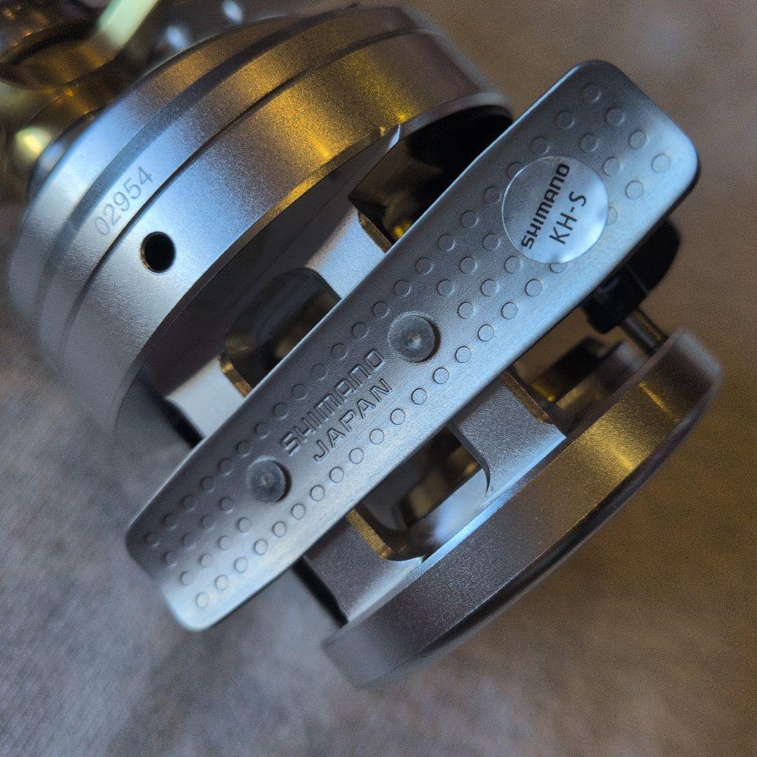 シマノ　カルカッタ　301 F スタジオオーシャン　カスタム　新品　未使用　左