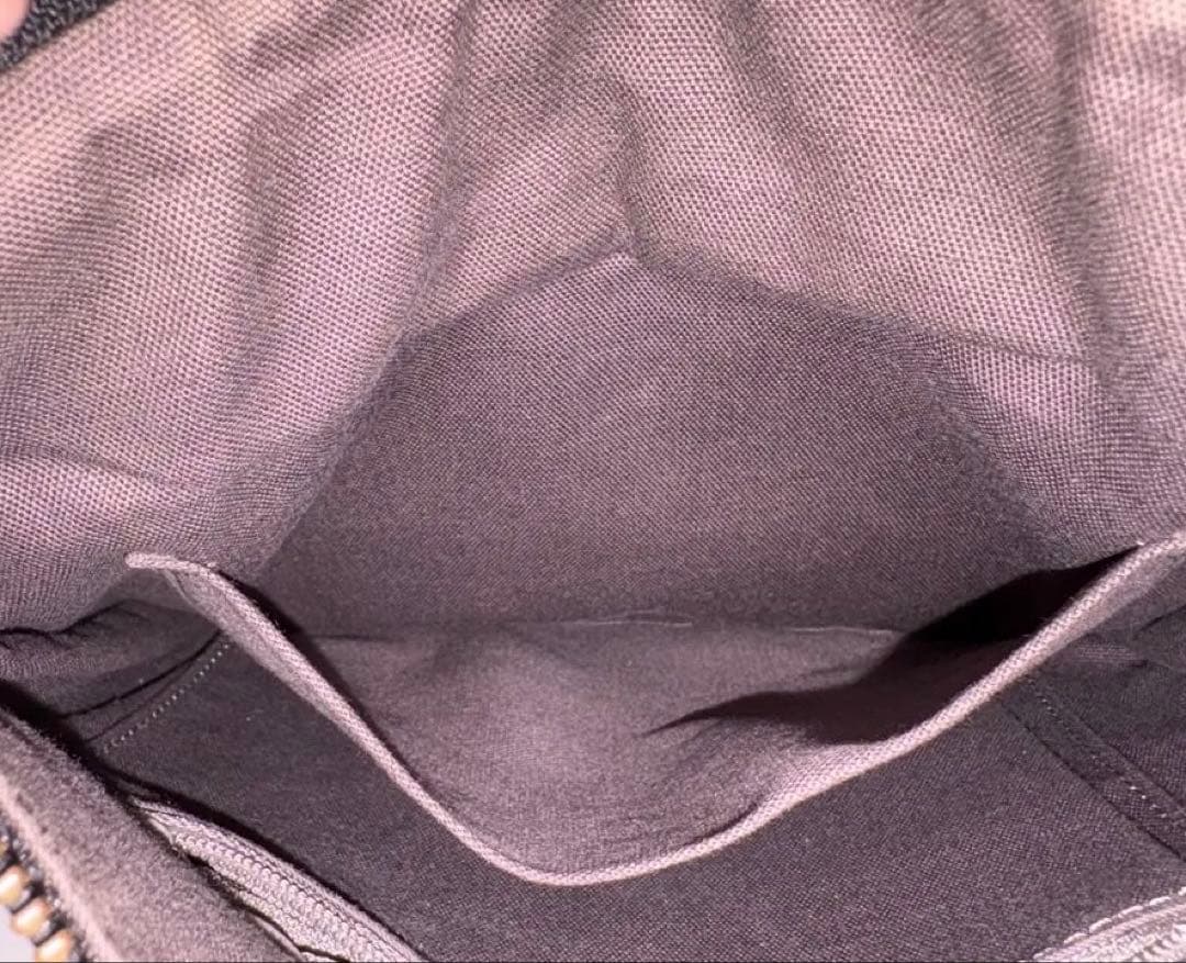 土屋鞄 レザーショルダーバッグ 斜めがけ レザー 黒 ブラック