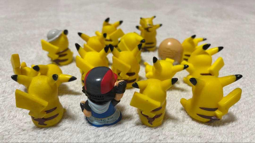 ポケモンキッズ　指人形　ピカチュウ10thアニバーサリー　15体