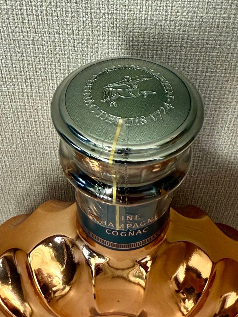 [未開栓]Rémy Martin XO コニャック フラワー型ボトル700ml