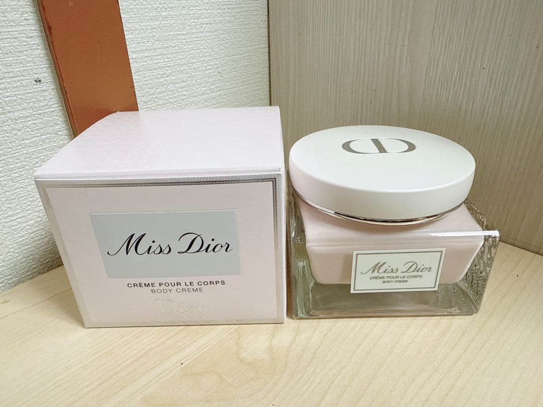新品未使用　miss dior ボディクリーム