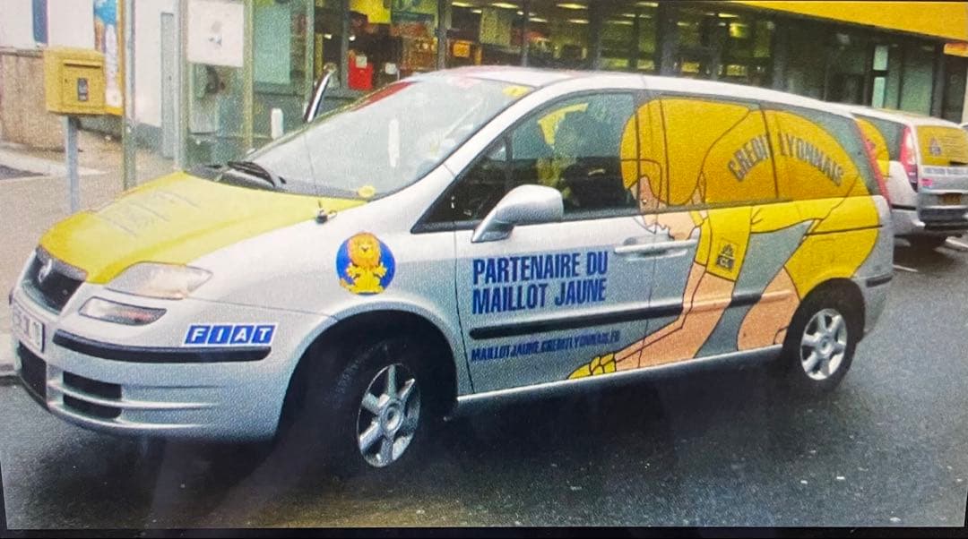 【ツールドフランス】フィアットUlysse 2003 年モデルキャラバンカー