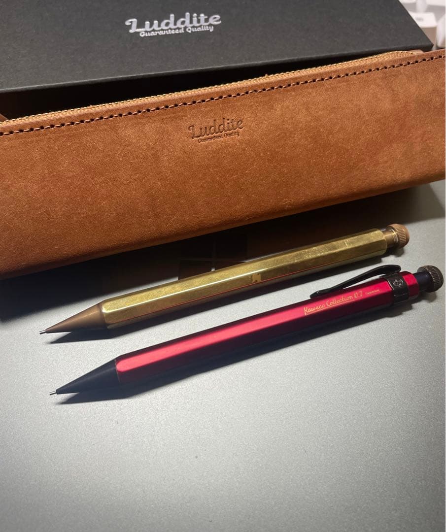 文房具まとめ売りおまけつき！(カヴェコスペシャルレッド　ラダイトトライテラル)