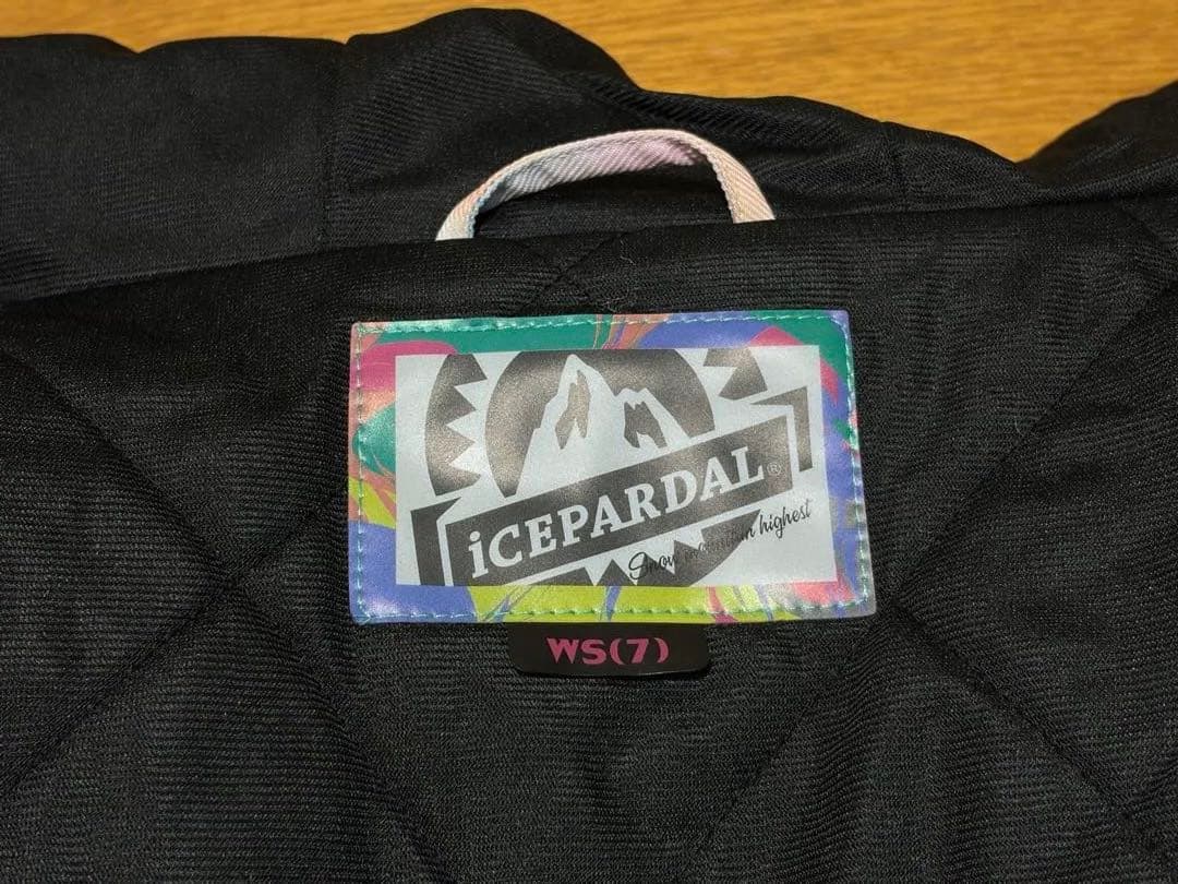 美品！スノーボード　スキーウェア上下セット　Sサイズ