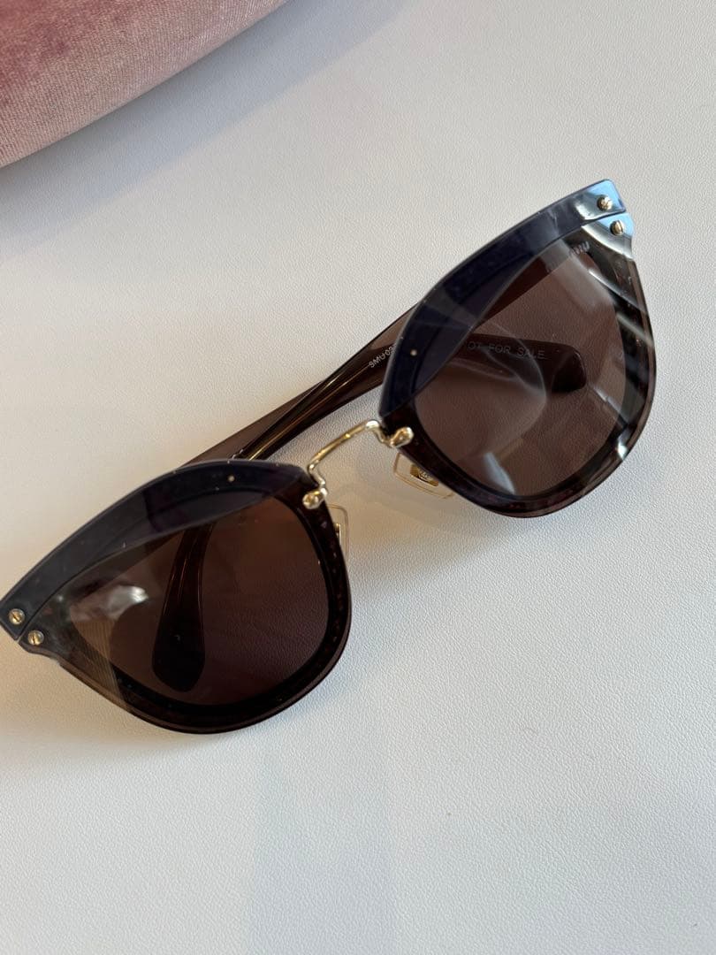 【美品】miu miu サングラス