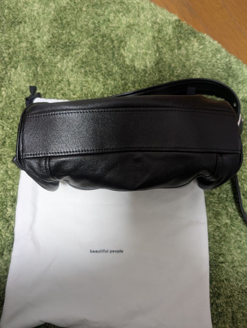 最終値下げ！beautifulpeople ラムレザーライダースシリンダーバッグ