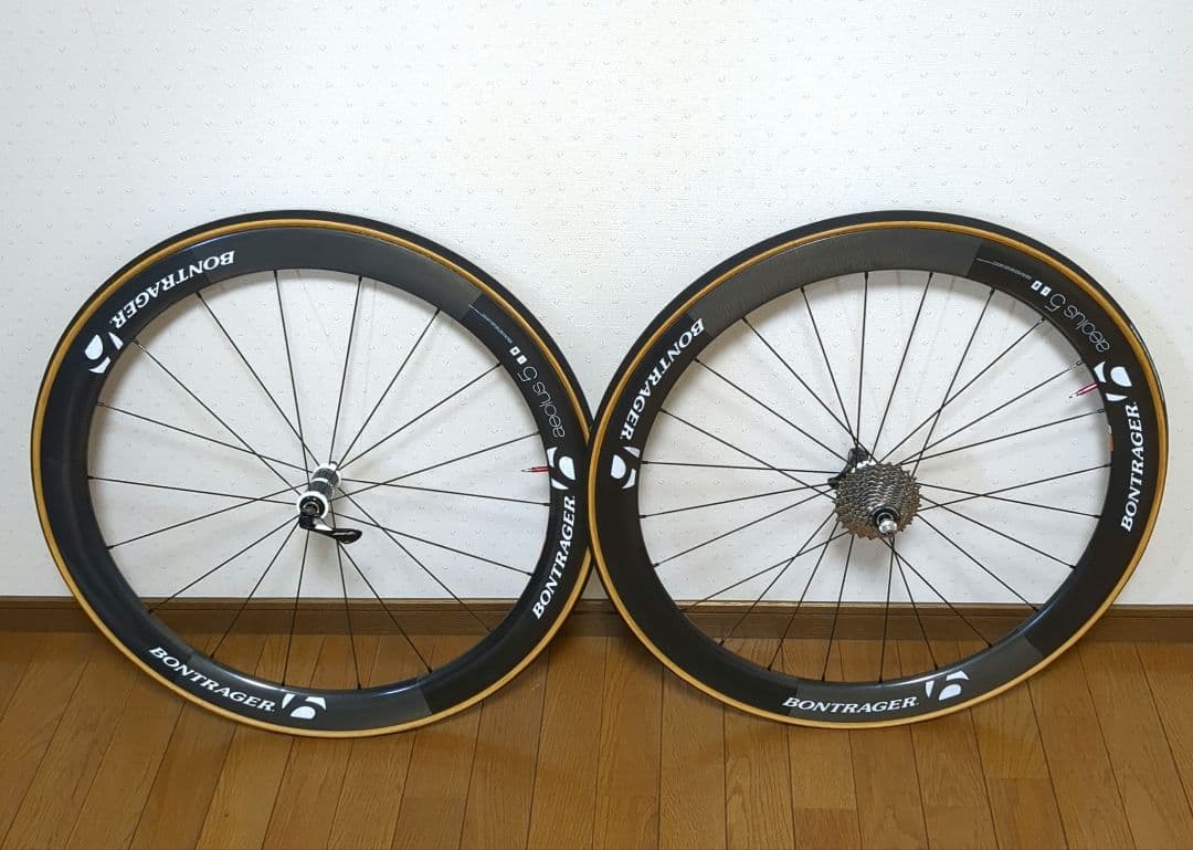 ボントレガーアイオロス 5 チューブラー前後タイヤホイールセット