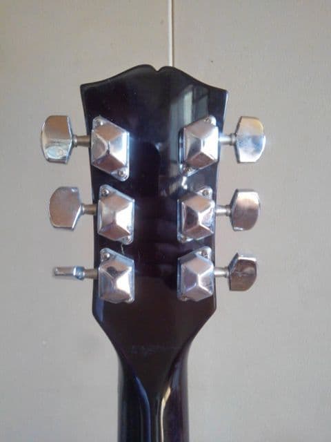 ◎激渋！激珍！ギブソンレスポールそっくりミニエレキギター・高級ソフトケース付き！