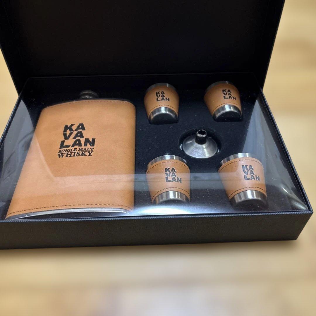 【新品未使用】【非売品】 KAVALAN スキットルセット