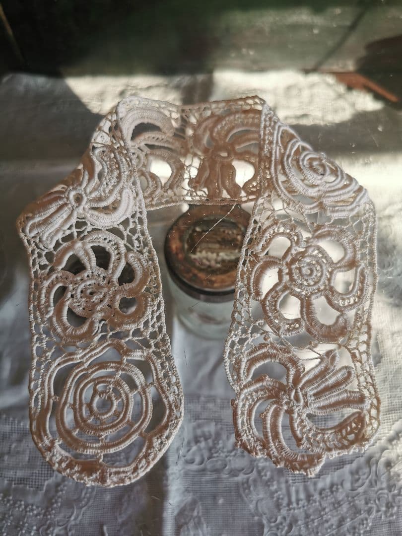 アンティーク アイリッシュクロシェレース 草原の花 多層手編みランナー 付け襟