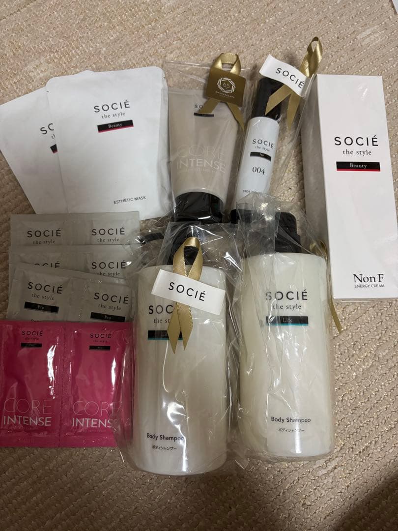 3万以上のエステ専売品！　ボディーソープ、マスク、ノンエフクリーム、シャンプー等