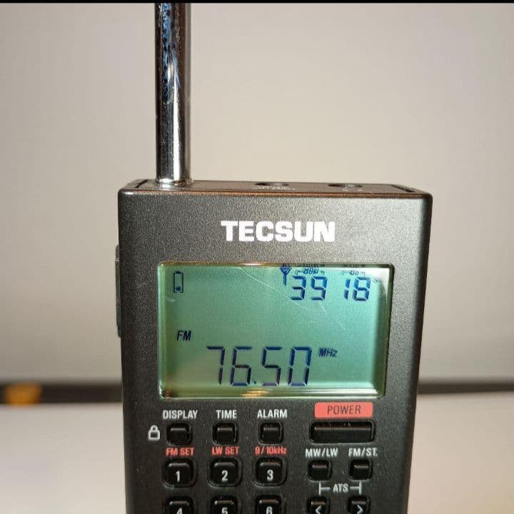 TECSUN DSPラジオ PL-368　動作品。　SSB受信対応です