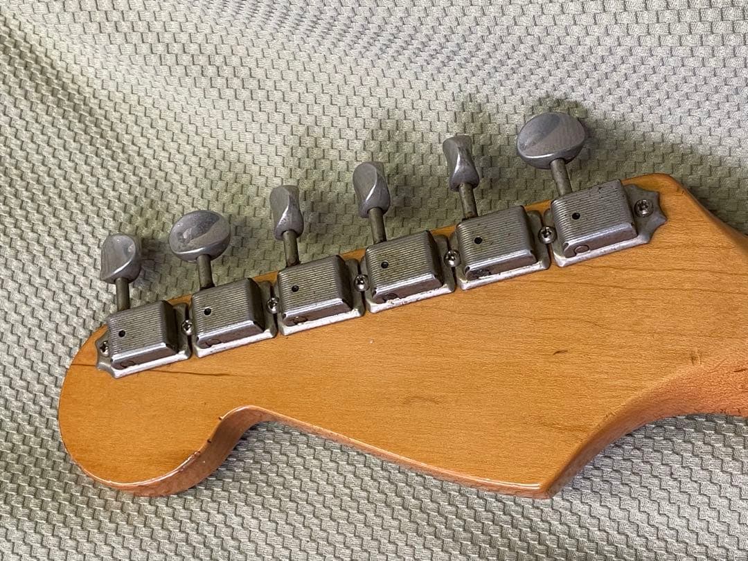 American vintageストラトキャスター/fiesta red 最終