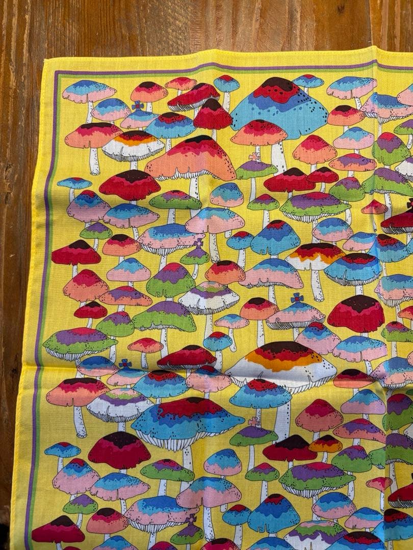 ヴィヴィアン ウエストウッド ハンカチ　マッシュルーム　きのこ