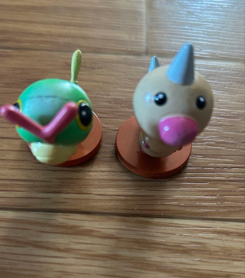 初期 モンコレ キャタピー　ビードル