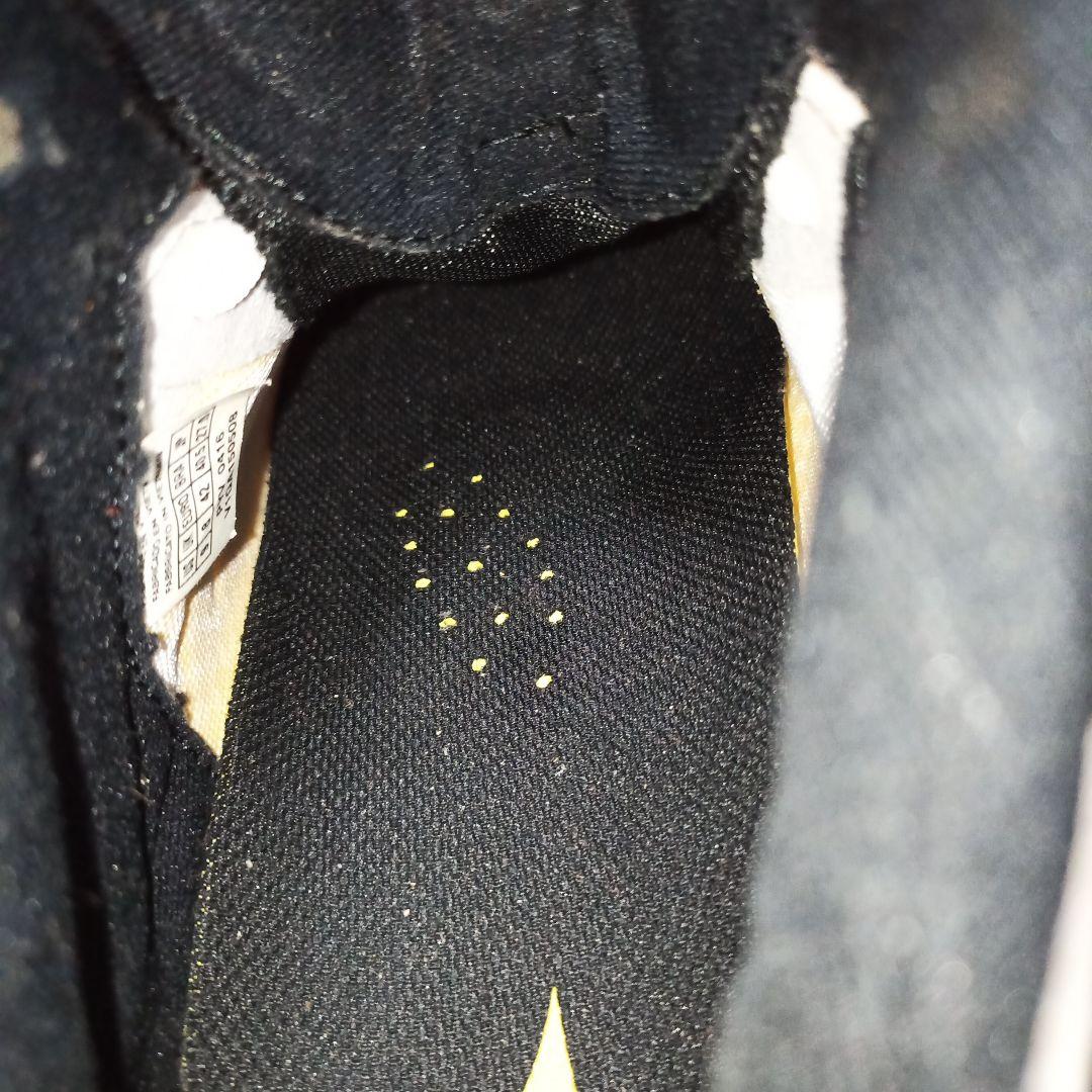 Mizuno ウェーブ ライトニング Z MID WAVE LIGHTNING