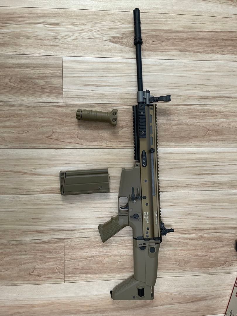 東京マルイ　次世代電動ガン SCAR Heavy タンカラー